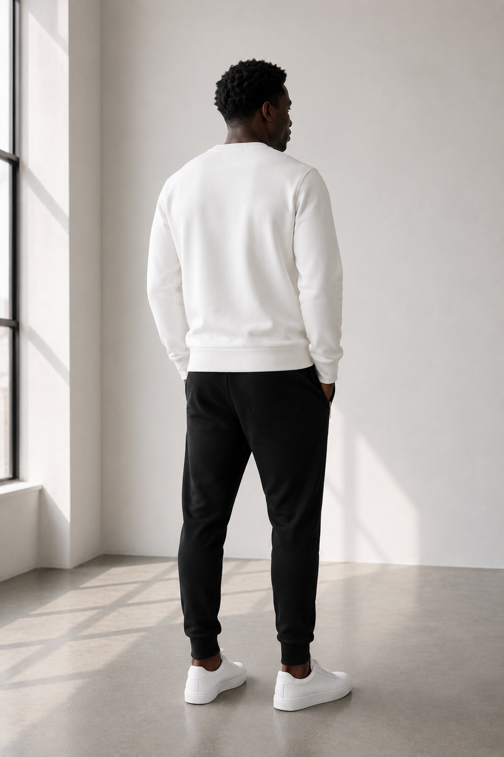 Studio Beyaz Basic Sweatshirt - Sweatshirt fason üretim görsel 4